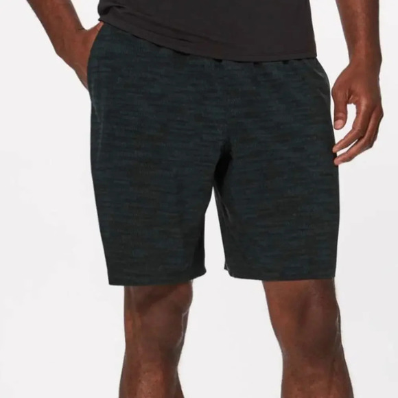 Lululemon Pace Breaker Short Linerless Dark Emerald Black Size Medium - Picture 3 of 7